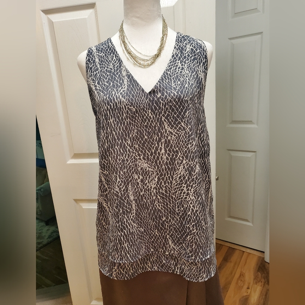 West Kei Sleeveless V-neck blouse, size M, gray